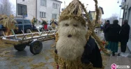 Dziadom Śmiguśnym pogoda nie przeszkodziła - jest bardzo wesoło (foto i video) - zdjęcie 3