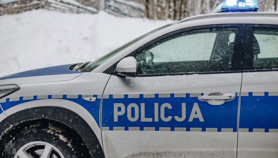 Cofał i uderzył w nadjeźdżający radiowóz - zdjęcie 1