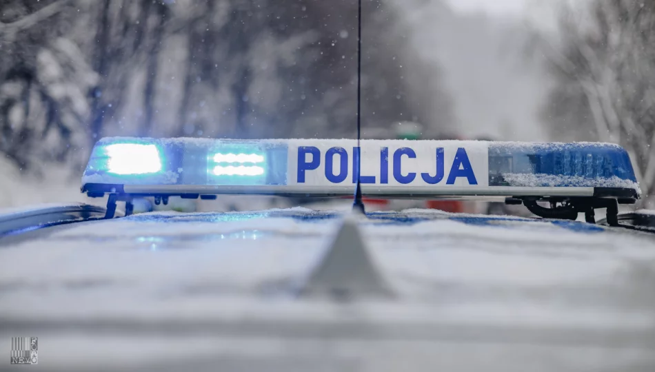 Dwie osoby trafiły do szpitala po zderzeniu aut - zdjęcie 1
