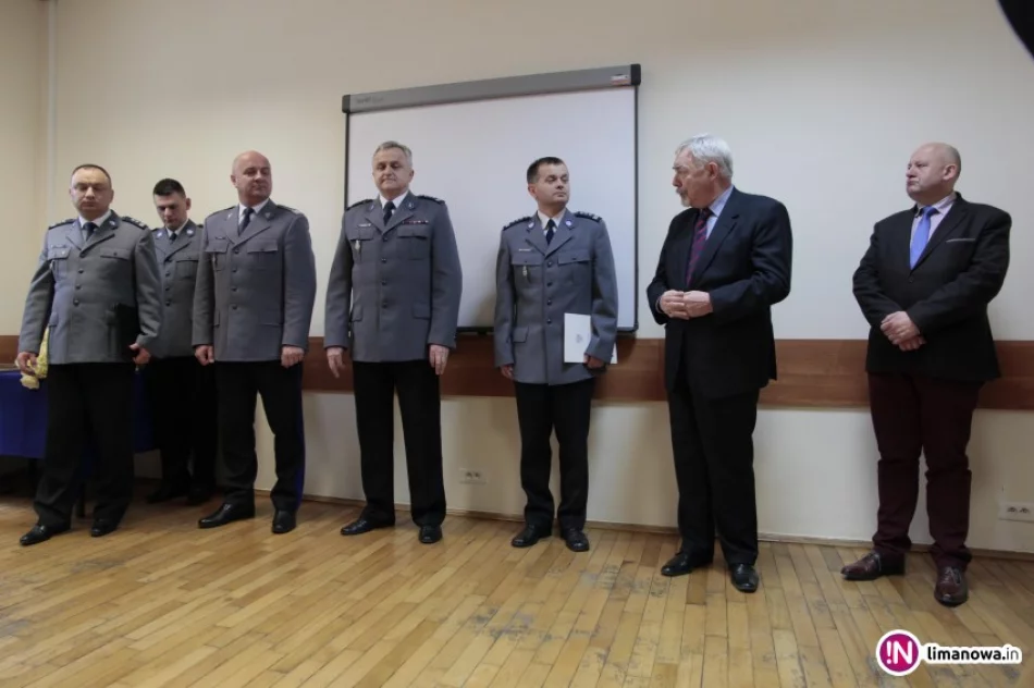 Starosta uświetnił swoją obecnością zmianę na stanowisku komendanta - zdjęcie 2