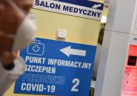Nie ma terminów na szczepienia przeciwko COVID-19, problemy z dodzwonieniem się do ośrodków zdrowia - zdjęcie główne