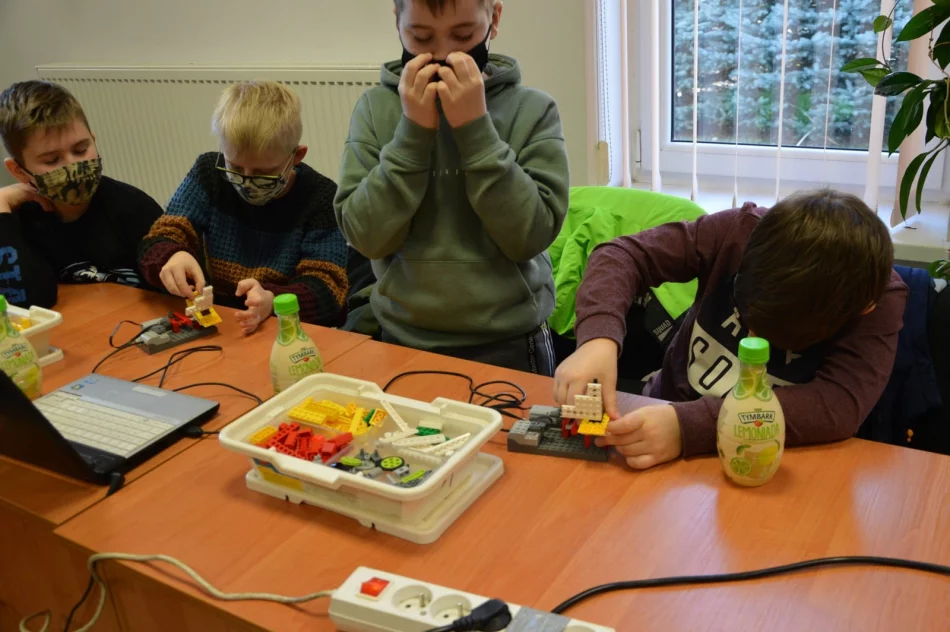 Ferie w bibliotece udane mimo obostrzeń  - zdjęcie 5
