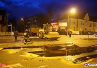 Awaria walca drogowego - olej rozlany na drodze - zdjęcie główne