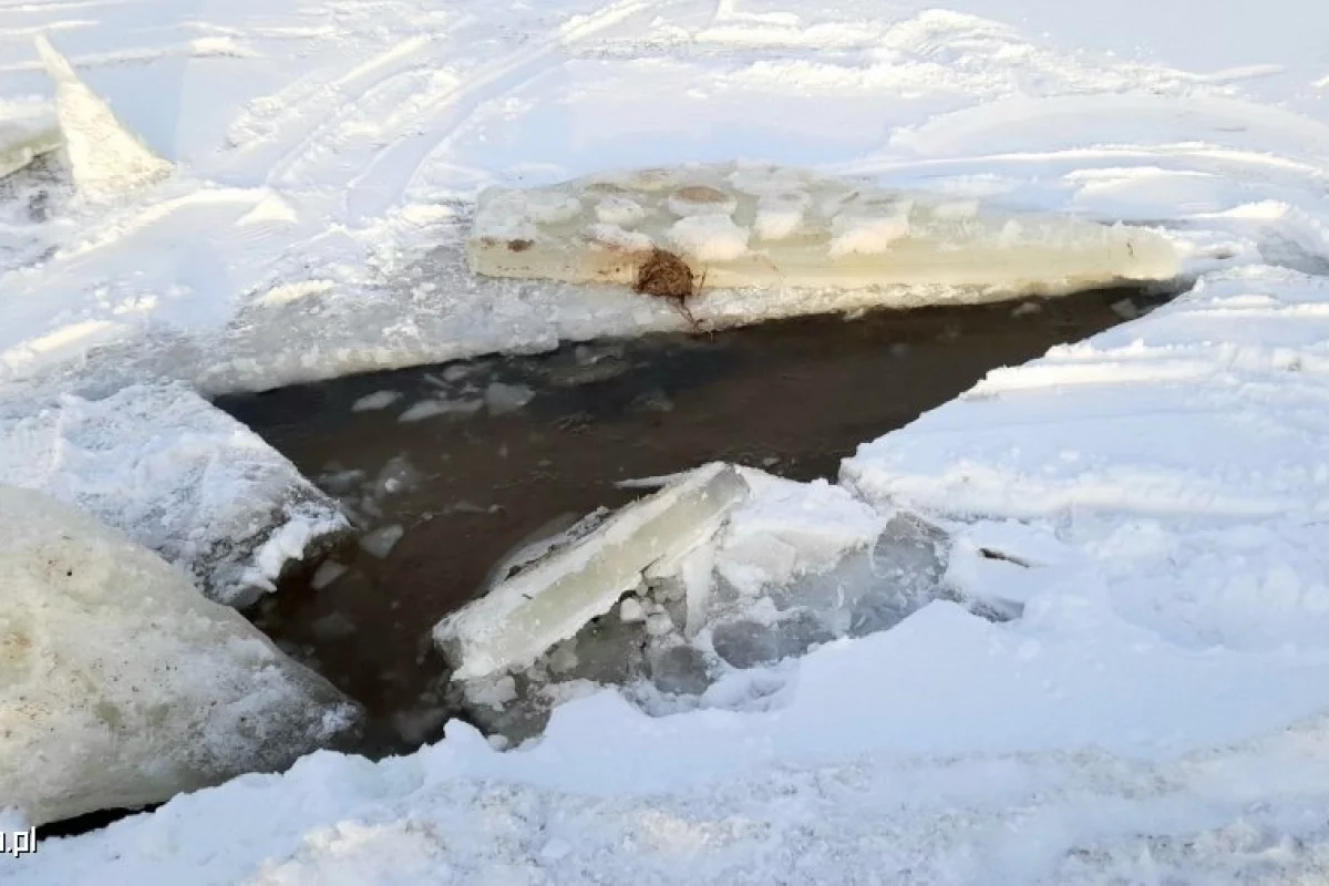 Co roku pod lodem ginie kilka osób