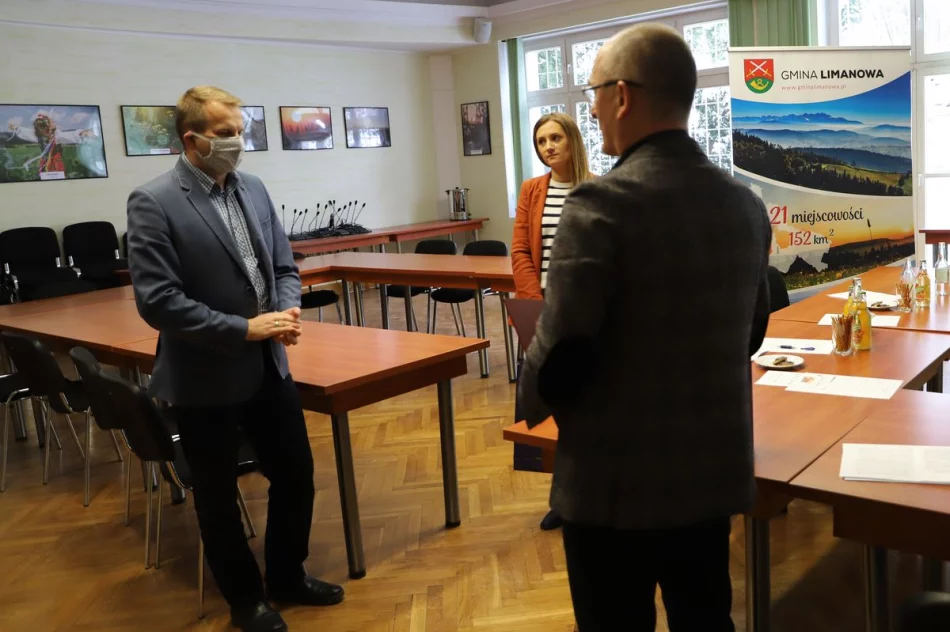 Rozstrzygnięto XXV Przegląd Grup Kolędniczych z terenu Gminy Limanowa edycja on line - zdjęcie 17