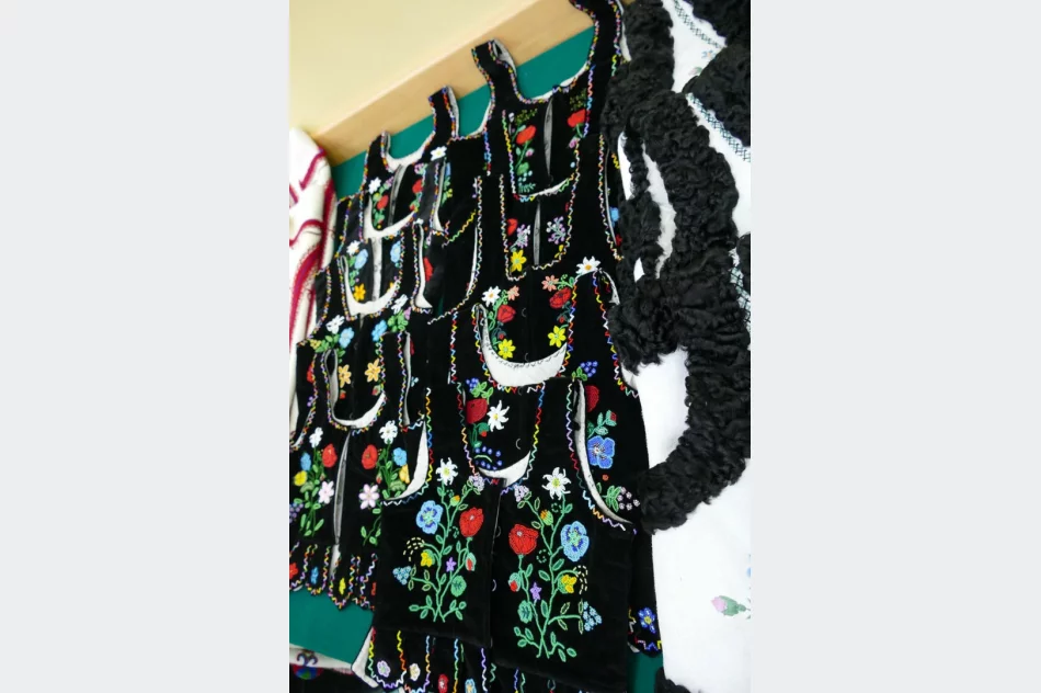 Dziecięcy zespół regionalny otrzymał nowe stroje dzięki głosowaniu mieszkańców - zdjęcie 5