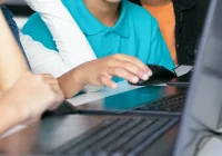 Banki przekazały wycofany sprzęt dla limanowskich szkół - zdjęcie główne