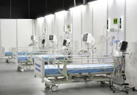 Blisko 6 tys. nowych zakażeń w Polsce. IGHP: kolejne 2 tygodnie zamknięcia hoteli to większe straty i więcej pracowników na bruku - zdjęcie główne