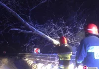 Uwaga kierowcy - trudne warunki na drogach w górach - zdjęcie główne