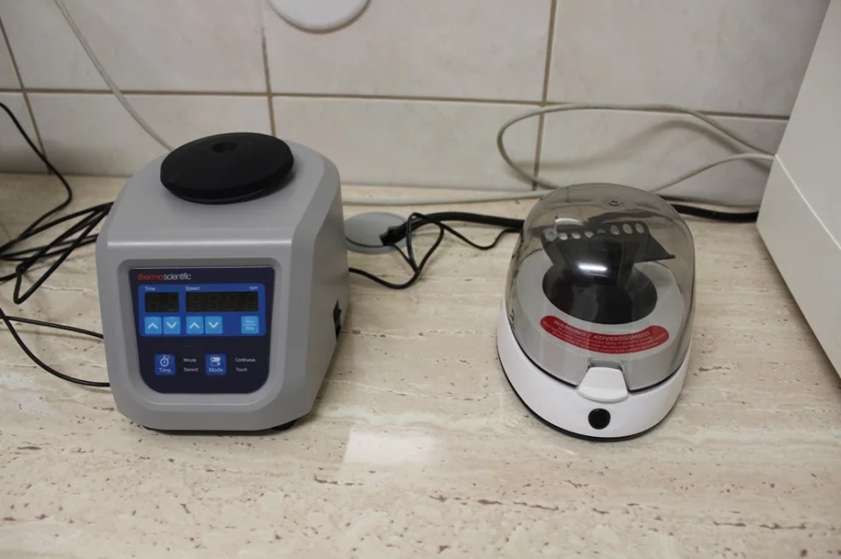 Badania w kierunku SARS-CoV-2 na nowym sprzęcie w limanowskim szpitalu - zdjęcie 7