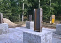 Ścieżka, a zamiast wieży... wiata - zdjęcie główne