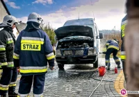 Pożar komory silnika w busie - zdjęcie główne