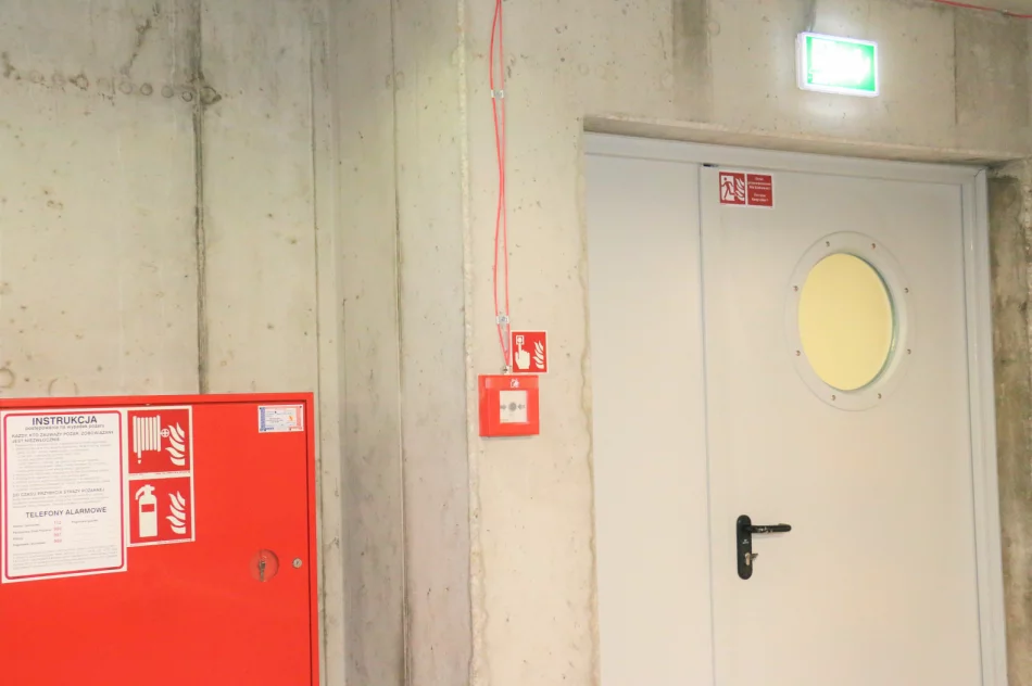 Dobiega końca budowa parkingu przy ul. Ks. Łazarskiego - zdjęcie 18