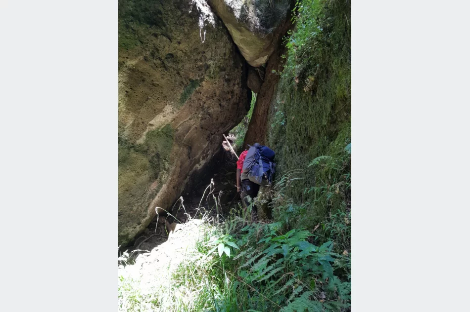Podróżnik z Limanowszczyzny wytyczył pierwszy szlak w ugandyjskich górach - zdjęcie 4