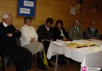 'Dzień Języka Ojczystego' w bibliotece - zdjęcie główne