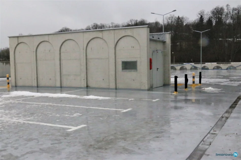 Za godzinę parkowania 3 zł, za wejście do toalety... 2 zł - zdjęcie 8