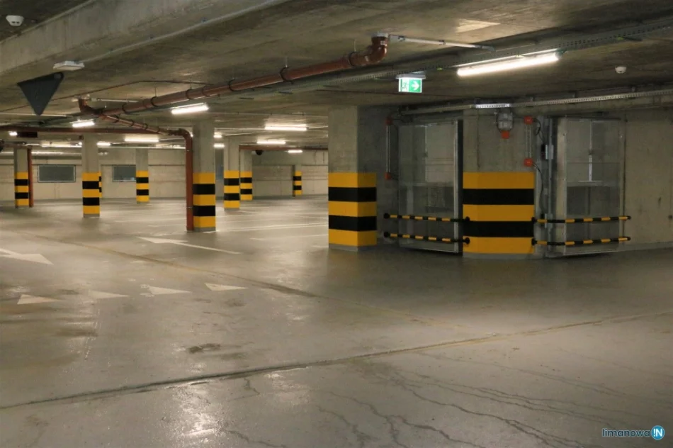 Za godzinę parkowania 3 zł, za wejście do toalety... 2 zł - zdjęcie 9