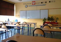 Od poniedziałku nowe zasady uczęszczania młodzieży na zajęcia stacjonarne - zdjęcie główne