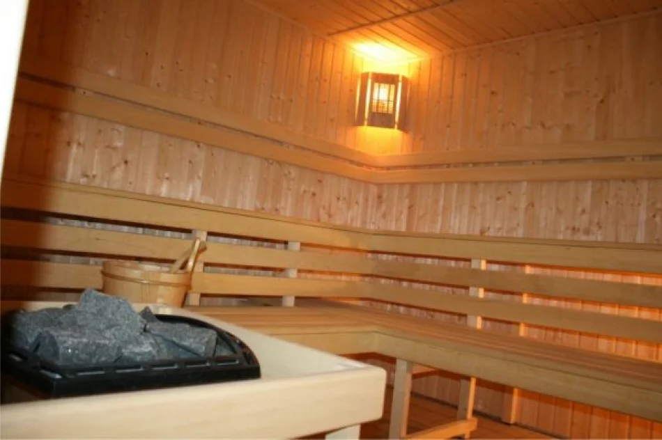 Dziś 10. urodziny Pływalni Limanowskiej - zdjęcie 3