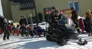 Piknik zimowy - wszystkie pary nart poszły w ruch - zdjęcie 3
