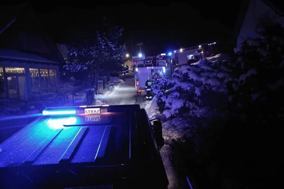 Zapaliło się poddasze domku letniskowego - zdjęcie 4