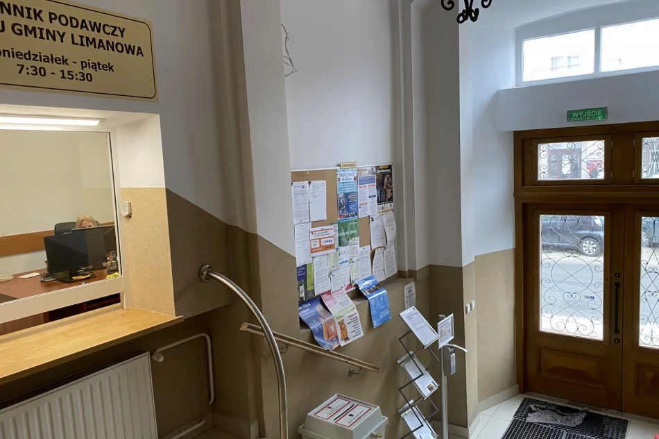 Dziennik Podawczy na parterze Urzędu Gminy - zdjęcie 2