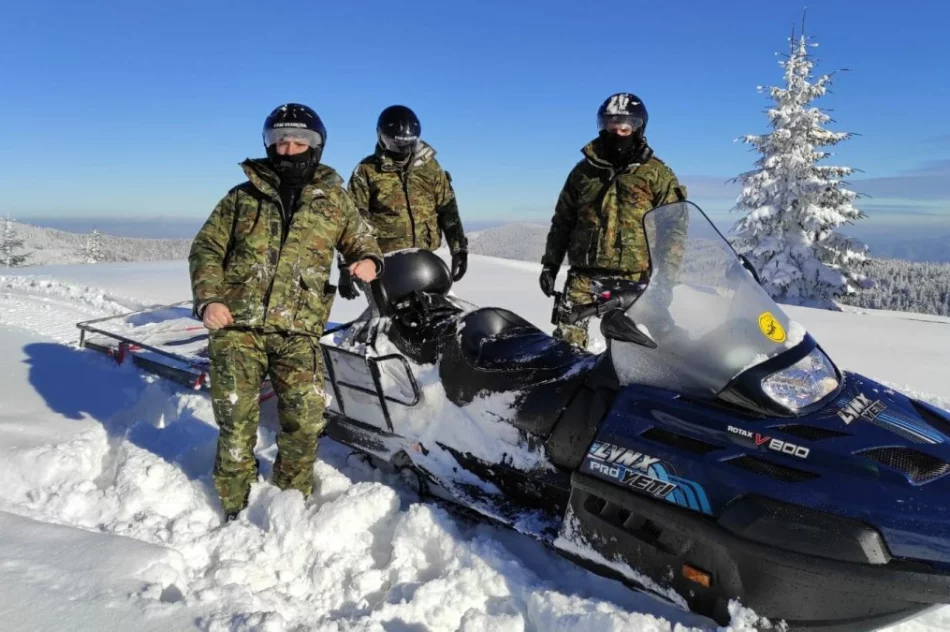 Służby wspólnie patrolowały teren parku - zdjęcie 4