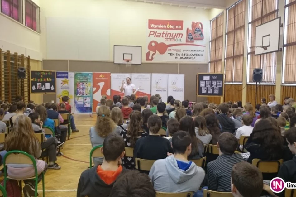 Olimpijczyk spotkał się z młodzieżą w ZSS nr 4 - zdjęcie 2