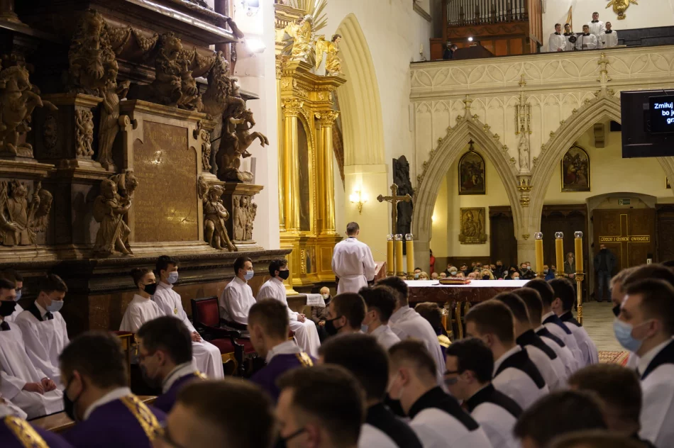 "Bóg i szczęście bez końca tylko dla pobożnych" - Środa Popielcowa w katedrze - zdjęcie 7