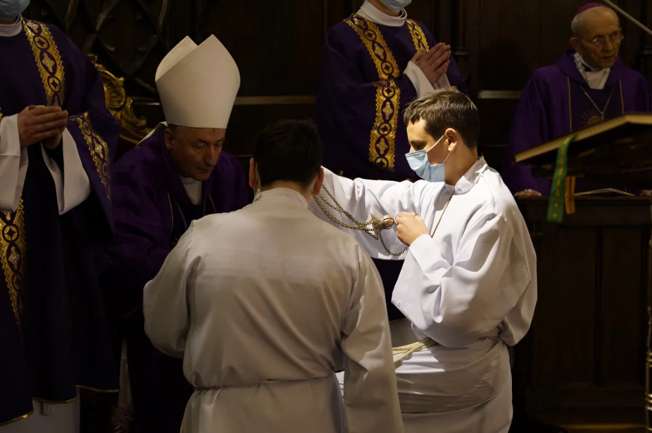 "Bóg i szczęście bez końca tylko dla pobożnych" - Środa Popielcowa w katedrze - zdjęcie 15