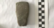 Wyjątkowy artefakt z neolitu znaleziony przez rolnika przeleżał w szufladzie kilka lat - zdjęcie 3