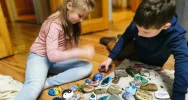 Maluj, znajduj, kolekcjonuj i pomagaj! Wyjątkowa inicjatywa zrodziła się w Beskidzie Wyspowym - zdjęcie 3