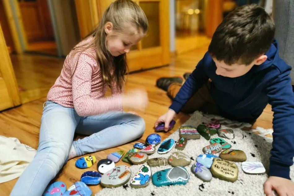 Maluj, znajduj, kolekcjonuj i pomagaj! Wyjątkowa inicjatywa zrodziła się w Beskidzie Wyspowym - zdjęcie 3