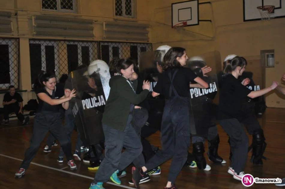 Odbyli tygodniowy obóz w Centrum Szkolenia Policji - zdjęcie 2