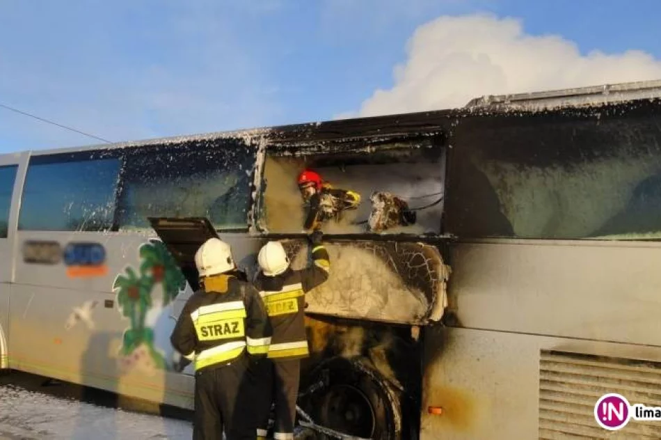 Pożar autobusu i utrudnienia na 'krajówce' - zdjęcie 4