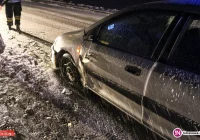 Wjechał w zaspę i nie mógł wyjechać… był pijany - zdjęcie główne