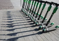 Sejm uchwalił nowelę regulującą m.in. status prawny hulajnóg elektrycznych - mandaty do 500 zł - zdjęcie główne