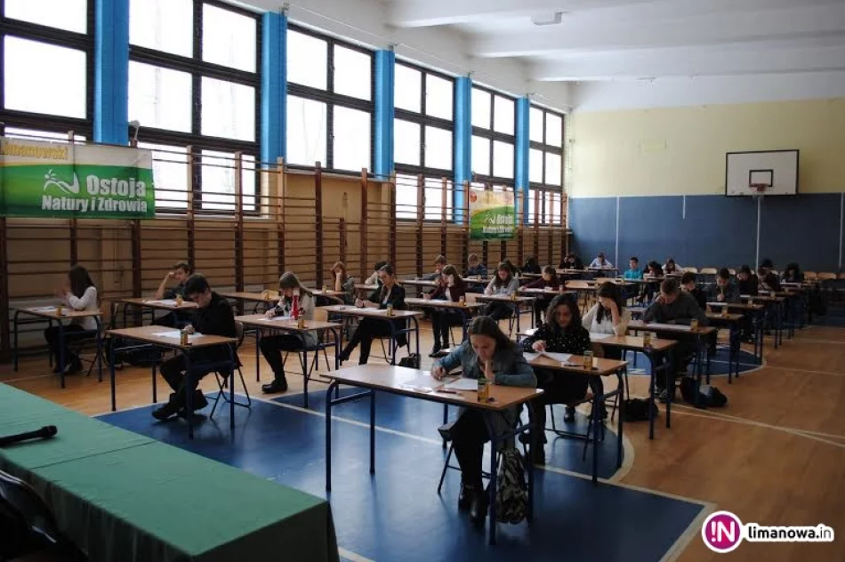 Zwycięzcy powiatowego konkursu z języka angielskiego - zdjęcie 3