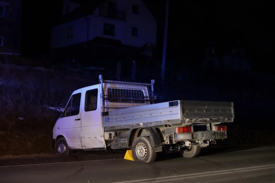 Zderzenie osobówki z samochodem dostawczym - zdjęcie 5