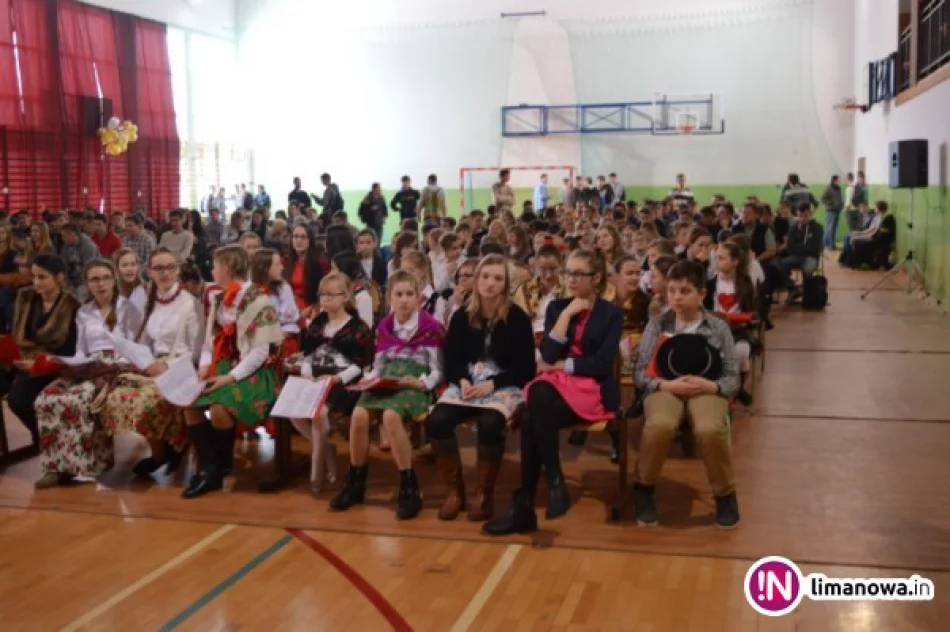 Przegląd Szkolnych Zespołów Muzycznych w ZSTI - zdjęcie 2