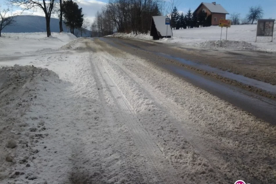 Wiatr nawiewa śnieg na jezdnię, kierowcy muszą uważać - zdjęcie 3