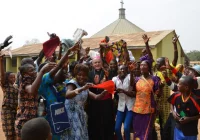 Biskup-misjonarz z Limanowszczyzny dziękuje za modlitwę i pisze o jej owocach - zdjęcie główne