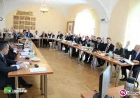 Budżet powiatu uchwalony, deficyt 12 mln zł - zdjęcie główne