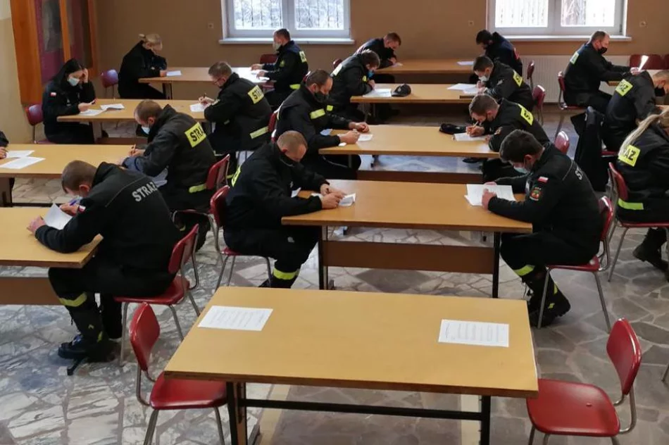 Komenda podsumowała szkolenia dla strażaków-ochotników - zdjęcie 2