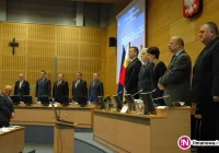 Budżet województwa przyjęty: 20 'za', 18 'przeciw' - zdjęcie główne