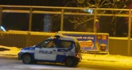 Fotointerwencja: Policjanci z prawie nieoznakowanym radiowozem - zdjęcie 2