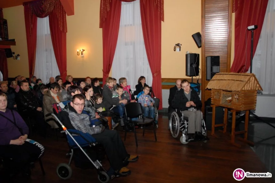 Wyjątkowy koncert - wzuszenie i radość dla podopiecznych stowarzyszenia - zdjęcie 4