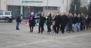 Maturzyści tańczyli na rynku - zdjęcie 2