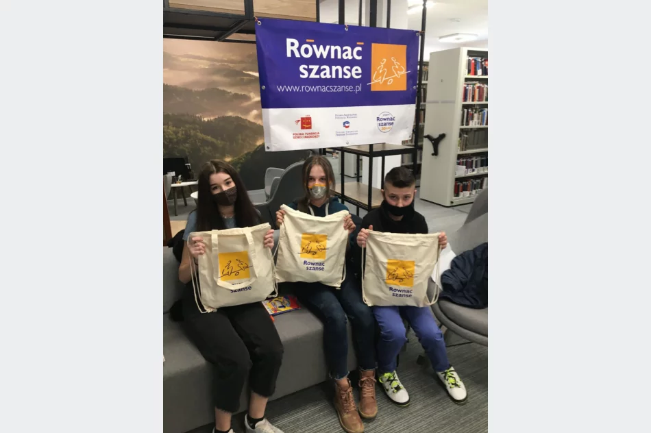 „Sięgać po marzenia. Siła motywacji w życiu młodego człowieka’’ – zadanie dofinansowane z programu ,,Równać szanse” realizuje MBP w Limanowej - zdjęcie 4