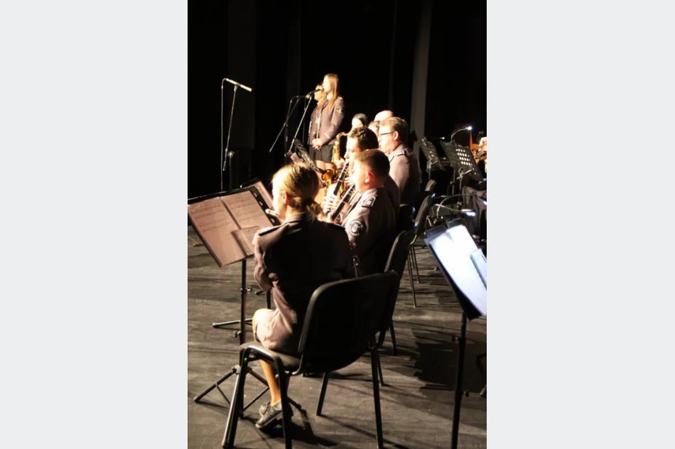 "Polegli na polu chwały" - koncertem uczczono pamięć Żołnierzy Wyklętych - zdjęcie 10